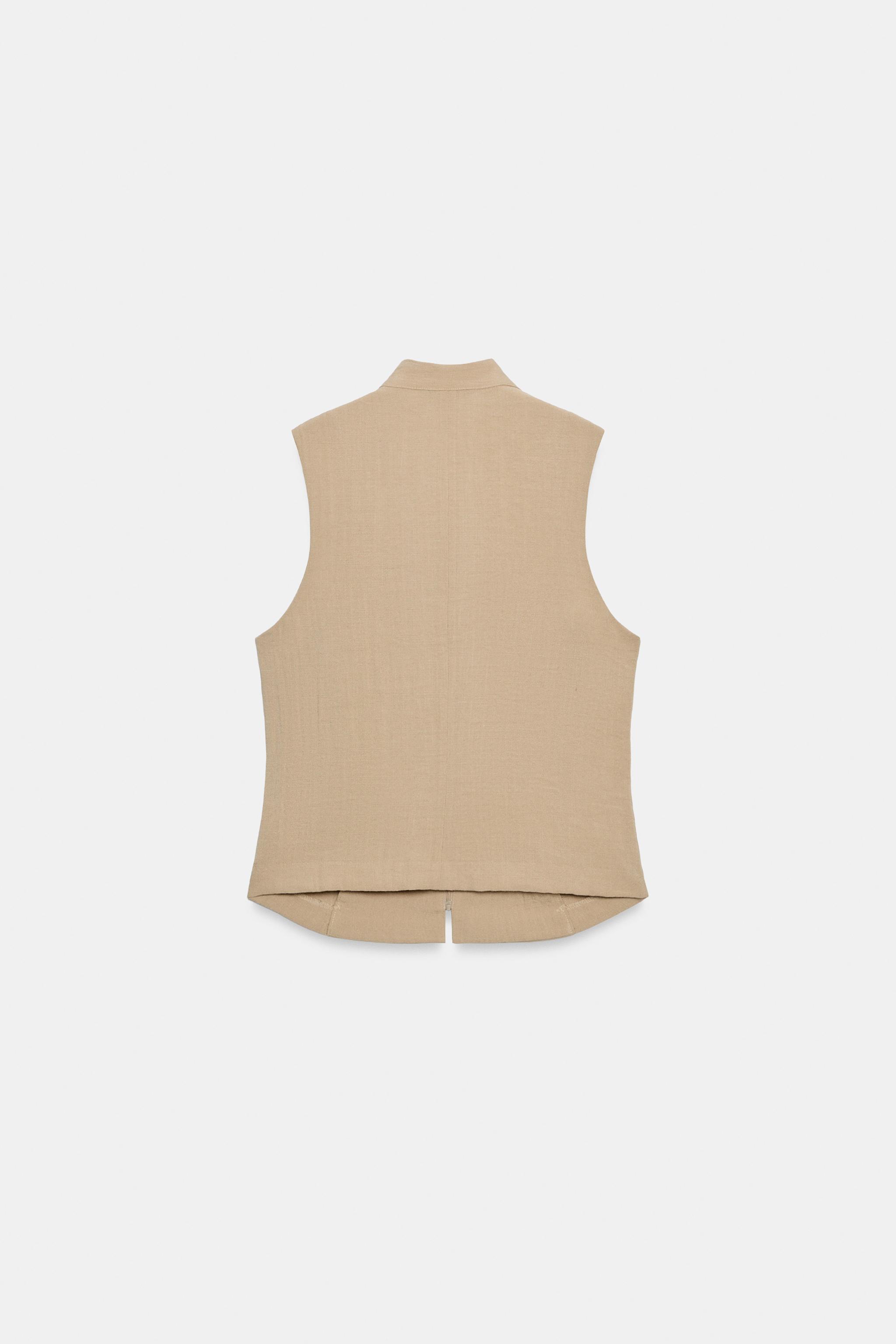 SLEEVELESS BUTTON SHIRT